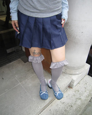 Frilled Outseam Loose Socks