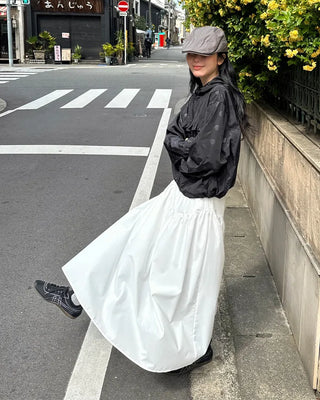 V-neck shirred long skirt
