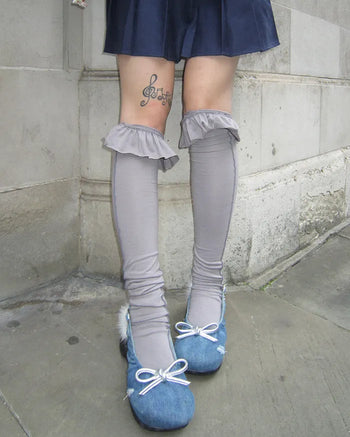 Frilled Outseam Loose Socks