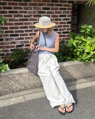 Summer knit sleeveless top