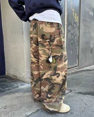 Hip pocket ring wide camouflage pants