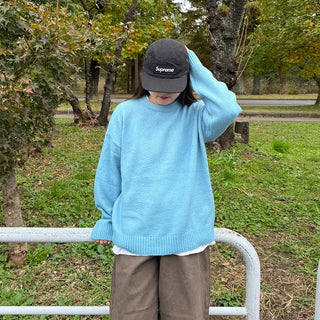 Loose-fit round knit