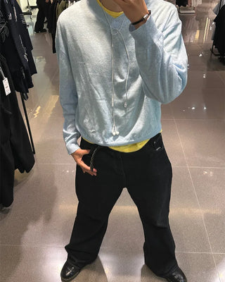 V-neck long-sleeve knit