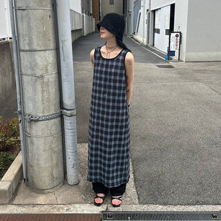 Black strap necklace