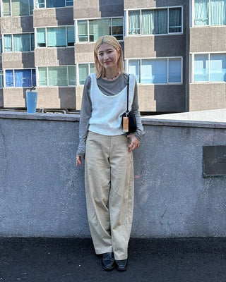 Wool sheer slit long-sleeved T-shirt
