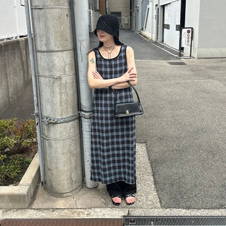 Black strap necklace