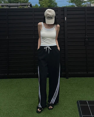 Wide T-Fed String Rack Pants