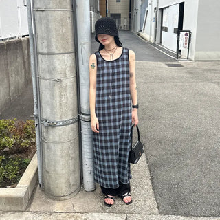 Black strap necklace