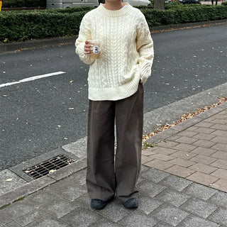 Loose-fit twisted knit