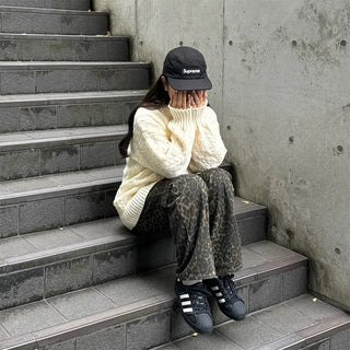 Loose-fit twisted knit