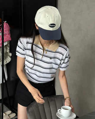 Two-tone lettering cap