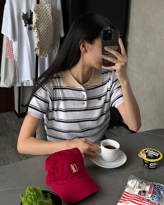 Two-tone short-sleeved knit