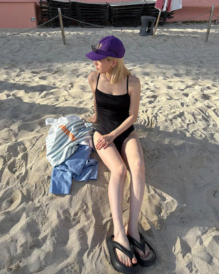 Bold Beach Sandals