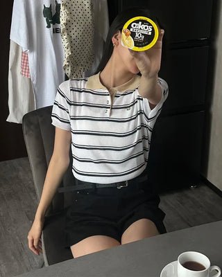 Two-tone short-sleeved knit
