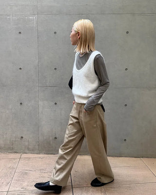 Wool sheer slit long-sleeved T-shirt