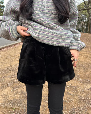 Waist bag, elastic waistband, pleated velvet shorts