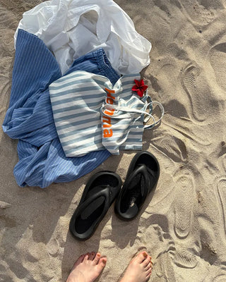Bold Beach Sandals