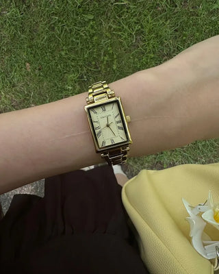Gold Square Handwatch