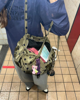 Outer pocket side gathered polka dot Boston bag