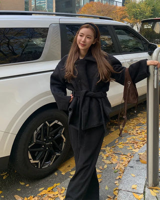 Trench-style mid-length jacket