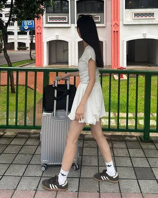 Wide-waisted elastic balloon shorts