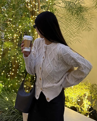 Diamond Pressure Round Cardigan