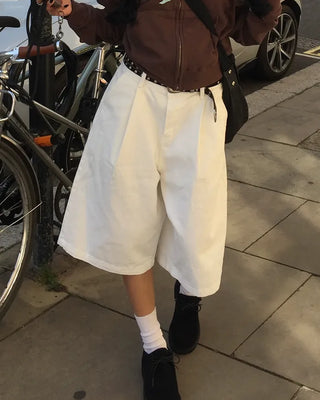 (Unisex) One-tuck cotton Bermuda shorts
