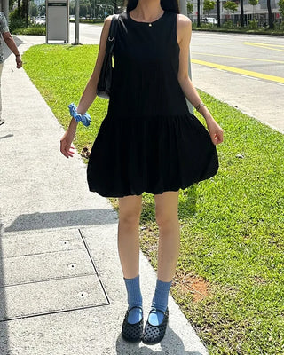Sleeveless balloon mini dress