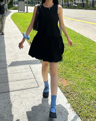Sleeveless balloon mini dress