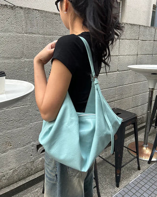 Shoulder strap tote bag