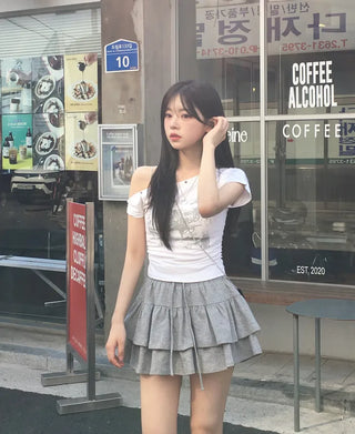 (With inner shorts) Double tiered mini skirt