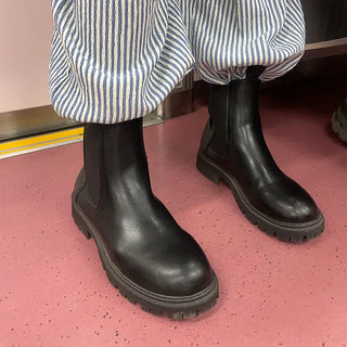 Basic Chelsea Boots