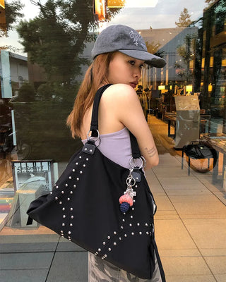 Double rivet line shoulder bag