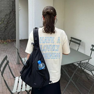 Back lettering point short-sleeved T-shirt