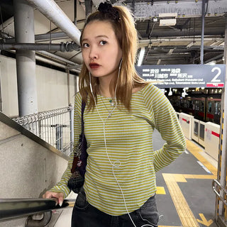 Striped boat neck long-sleeved T-shirt