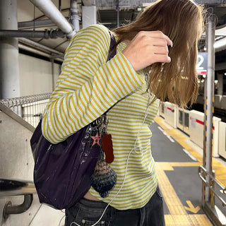 Striped boat neck long-sleeved T-shirt