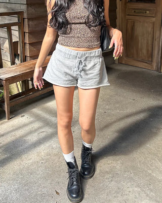 Cut-off very short sweatpants