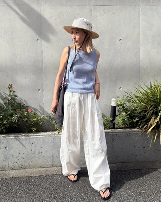 Summer knit sleeveless top