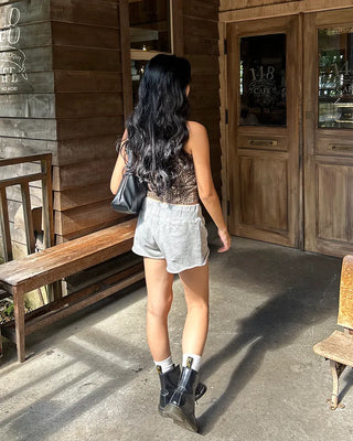 Cut-off very short sweatpants
