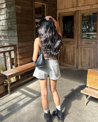Cut-off very short sweatpants
