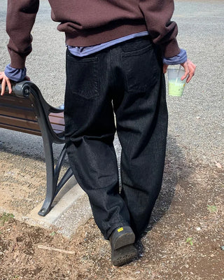 Big wide denim pants