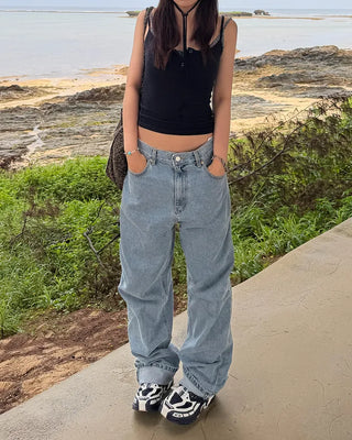 Back lettering denim pants
