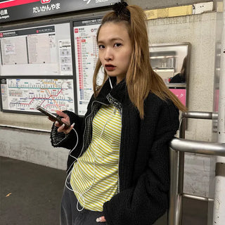 Striped boat neck long-sleeved T-shirt