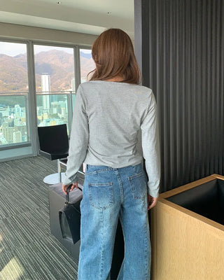 Back-slit bootcut denim pants