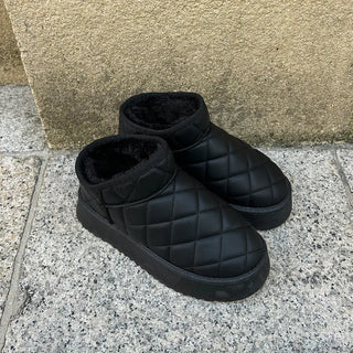 Quilted sheepskin boots