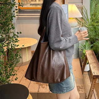 Square leather shoulder bag