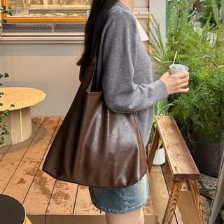 Square leather shoulder bag