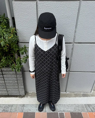 Round hem Henley neck T-shirt
