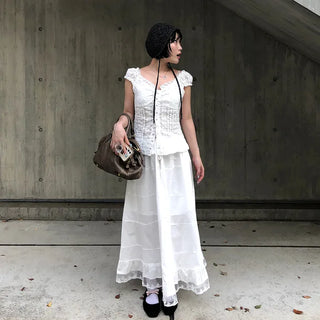 Frilled lace long skirt