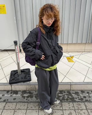 One-pleat wide slacks